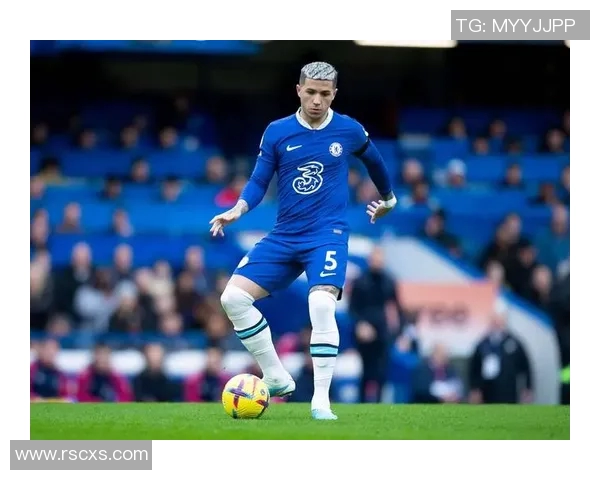 2019年曼联与切尔西精彩对决集锦回顾与分析