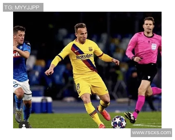 巴萨与尤文激战正酣手球争议引发球迷热议与讨论