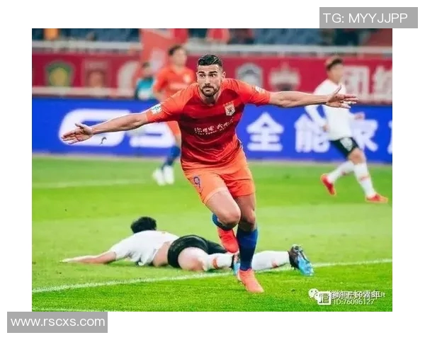 查尔顿与曼斯菲德的激烈对决谁能在赛场上笑到最后