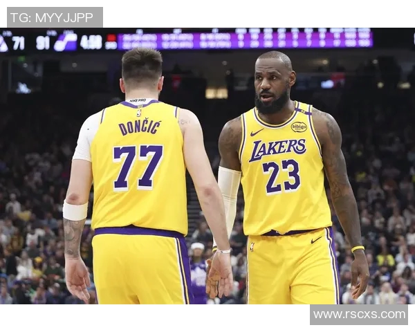 勒布朗詹姆斯再次领衔湖人征战新赛季 勒布朗詹姆斯再次领衔湖人征战新赛季