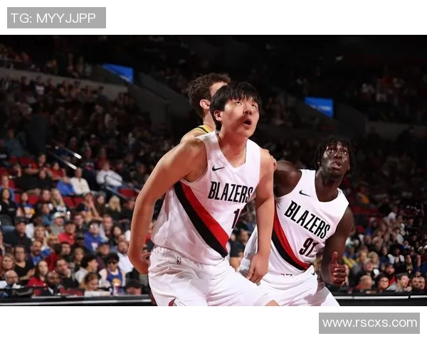 勇士与开拓者激战四月十七日NBA季后赛精彩回顾与分析 勇士与开拓者激战四月十七日NBA季后赛精彩回顾与分析