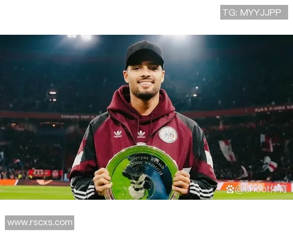 佩杜拉报道韦斯利膝盖不适将接受罗马检查伦施有望首发对阵都灵 佩杜拉报道韦斯利膝盖不适将接受罗马检查伦施有望首发对阵都灵