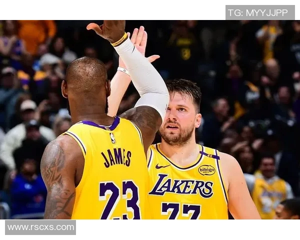 热火与尼克斯激战正酣数字背后的精彩故事与赛季影响分析 热火与尼克斯激战正酣数字背后的精彩故事与赛季影响分析